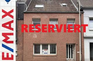 Haus kaufen in 46446 Emmerich, Großes Reihenmittelhaus mit 2 Einheiten & Ausbaureserve, sanierungsbedürftig!