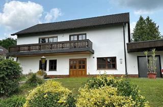 Einfamilienhaus kaufen in 96215 Lichtenfels, FREISTEHENDES EINFAMILIENHAUS MIT 742 m² GRUNDSTÜCK & GARAGE!