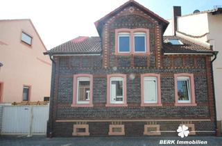 Haus kaufen in 63811 Stockstadt, BERK Immobilien – Solides Wohnhaus mit 5 Schlafzimmern und praktischem Anbau