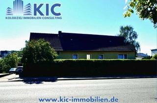 Garagen kaufen in 51515 Kürten, Zweifamilienhaus mit Garage in Kürten-Bechen