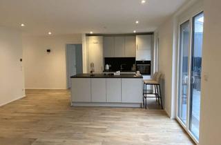 Wohnung mieten in Emma-Brauer-Straße 37, 77933 Lahr, Großzügige, gehobene 2 Zi.- Erdgeschosswohnung mit Garage, Garten und EBK
