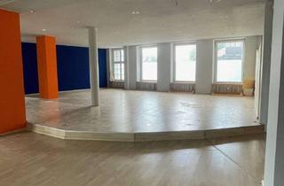 Immobilie mieten in Freiheitsstraße 190, 41747 Viersen, Fitness-Fläche in der ehemaligen Reichspost
