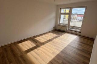 Wohnung mieten in Potsdamer Straße 55a, 14974 Ludwigsfelde, Helle 2-Zimmer-DG-Wohnung mit großer Dachterrasse zu vermieten!