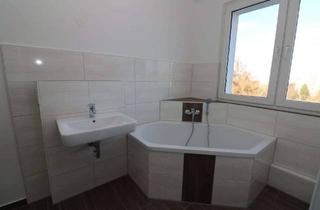 Wohnung mieten in Karl-Kegel-Straße 66, 09599 Freiberg, Wer´s GROß mag***Neu sanierte Etagenwohnung mit Wanne, Dusche & 2 Balkonen!!!