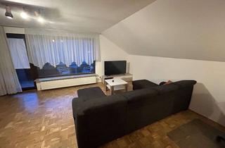 Wohnung mieten in 71067 Sindelfingen, Exklusive 2-Zimmer-Dachgeschosswohnung mit Balkon und Einbauküche in Sindelfingen