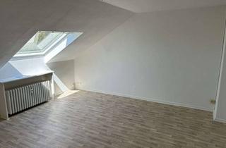 Wohnung mieten in Mühlenbergstraße 33, 37574 Einbeck, Schöne 2-Zimmer-Dachgeschosswohnung in Einbeck