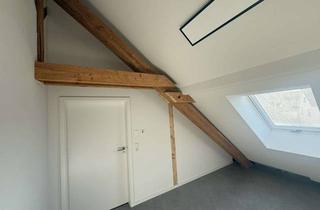 Wohnung mieten in 97199 Ochsenfurt, Lichtdurchflutete 3,5-Zimmer-Wohnung - Erstbezug nach Kernsanierung