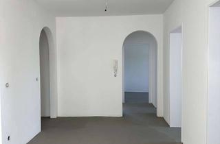 Wohnung mieten in 73457 Essingen, Komplett sanierte helle 4 Zimmerwohnung mit Balkon, in Essingen