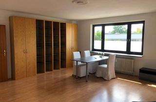 WG-Zimmer mieten in Von-Linné-Str., 22880 Wedel, Großes helles WG-Zimmer + 18qm Büro- o. Hobbyraum in FH-Nähe