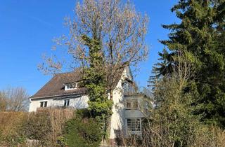 Villa kaufen in 34131 Bad Wilhelmshöhe, Bad Wilhelmshöhe/Flüsseviertel Freistehende 3-Familienvilla