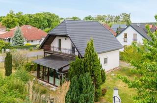 Einfamilienhaus kaufen in 15345 Rehfelde, Bahnhofsnahes Einfamilienhaus in Rehfelde - Einbauküche, Wintergarten, Kamin, Balkon, Carport usw.