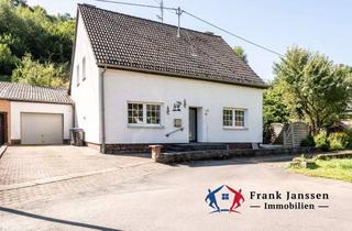 Einfamilienhaus kaufen in 54570 Mürlenbach, Einfamilienhaus mit Garage in Mürlenbach - Heizung aus 2018 - 3 Schlafzimmer - Garten und Terrasse