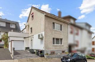 Einfamilienhaus kaufen in 76327 Pfinztal, Saniertes und großzügiges Einfamilienhaus mit Garten, Terrasse und Garage in Berghausen