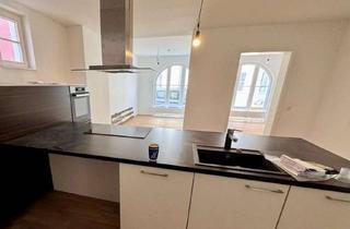Wohnung mieten in Brunnenstr., 95444 City, EG: 2 Zimmer möbliert mit Einbauküche sanierter Altbau Altstadt Brunnenstr.