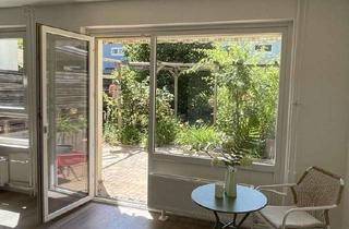 Reihenhaus kaufen in 21465 Reinbek, Modernisiertes Mittelreihenhaus in begehrter Lage