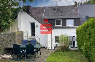 Haus kaufen in 54595 Prüm, Zweifamilienhaus mit schönem Grundstück