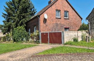 Einfamilienhaus kaufen in 06773 Gräfenhainichen, Gräfenhainichen - Wohnhaus mit Terasse