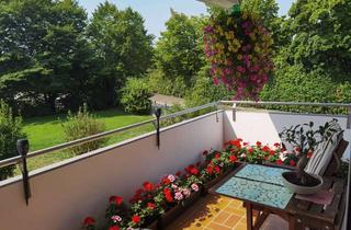 Wohnung kaufen in August-Lämmle-Straße 17, 88094 Oberteuringen, Exklusive, geräumige und vollständig renovierte 2-Zimmer-Wohnung mit Balkon und EBK in Oberteuringen