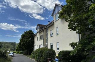 Wohnung kaufen in Fliederweg, 08112 Wilkau-Haßlau, Schöne 4RW im EG, idyllische Terrasse + Gartenhof + Stellpl., Tageslicht-Küche und -Bad, vermietet!