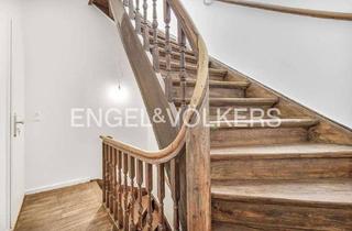 Wohnung kaufen in 28207 Hastedt, Stilvolle Altbauwohnung mit Balkon und Gartenblick – Ihr Rückzugsort im 1. Obergeschoss