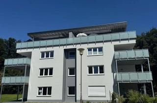 Wohnung kaufen in Badwiese 13, 08340 Schwarzenberg, schicke 4 Zi Wohnung in Toplage, KFW 55 Niedrigenergiehaus, großer Balkon, zentrale Lage