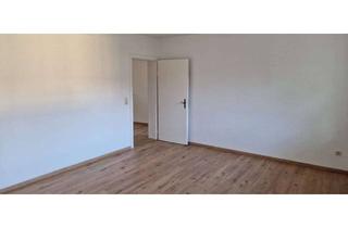 Wohnung mieten in Friedensstraße 14, 55743 Idar-Oberstein, Renovierte 2,5-Zimmer Wohnung inkl. EBK und Balkon