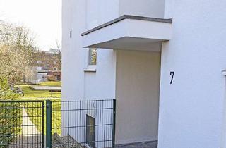 Wohnung mieten in Grüner Weg, 52249 Eschweiler, Stilvolle u. modern ausgestattete 2 Zim.-Dachgeschoss- möbliert nur für 1 Person geeignet