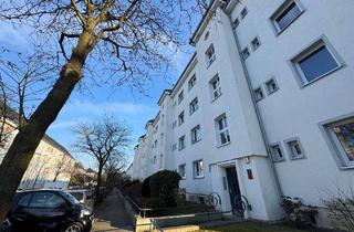 Wohnung mieten in Lorichsstraße 12, 22307 Barmbek-Nord, Lichtdurchflutete Dachgeschosswohnung in ruhiger Lage