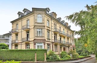 Wohnung mieten in 76530 Innenstadt, Stilvolle 4-Zimmer-Altbauwohnung in Toplage