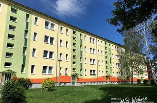 Wohnung mieten in Schladebacher Str. 17, 06231 Bad Dürrenberg, Altersgerechte Wohnung im Erdgeschoß mit großem Balkon und Dusche!