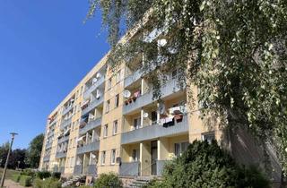 Wohnung mieten in Thomas-Müntzer-Straße 21, 19348 Perleberg, Einzug sofort möglich: Solide 4-Zimmer-Wohnung mit Balkon