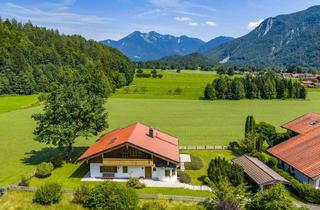Einfamilienhaus kaufen in 83259 Schleching, Traumgrundstück und Weitblick: Reizendes Einfamilienhaus im Chiemgau