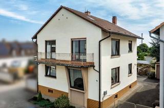 Einfamilienhaus kaufen in 67136 Fußgönheim, Freistehendes Einfamilienhaus mit Nebengebäude und Garage auf großzügigem Grundstück