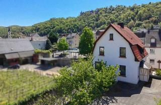 Anlageobjekt in 56340 Osterspai, Wohnen, wo andere Urlaub machen – Ihr Traumhaus am schönsten Wanderweg Deutschlands, direkt am Rhein