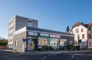 Anlageobjekt in 63457 Hanau, Vielseitiges Gewerbeobjekt mit zwei Ladeneinheiten, großzügiger Nutzfläche und PKW-Stellplätzen