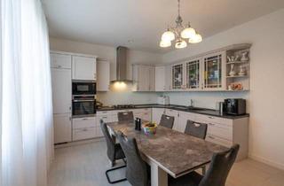 Einfamilienhaus kaufen in 74589 Satteldorf, Satteldorf - Schönes geräumiges Haus