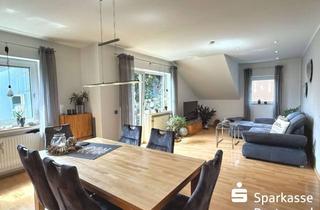 Wohnung kaufen in 58239 Schwerte, Großzügige Dachgeschosswohnung mit Garage und Südwest-Loggia in zentraler Lage