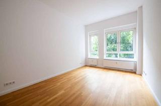 Wohnung kaufen in Reichenberger Straße 117, 10999 Kreuzberg, Zuhause im Herzen Kreuzbergs: Sanierte Altbauwohnung mit Tageslichtbadezimmer – BEZUGSFERTIG