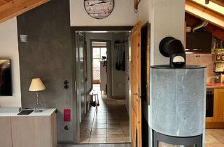 Wohnung kaufen in 83454 Anger, Gemütliche 3 Zi-DG-Whg. mit Charme und Weitblick in Anger