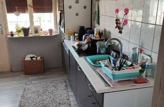 Wohnung kaufen in 66538 Neunkirchen, Schön geschnittene Eigentumswohnung im 1.OG in einem 2 Familienhais in Neunkirchen/Saar zu verkaufen