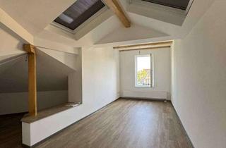 Lofts mieten in Berggießhübler Straße 12, 01277 Tolkewitz/Seidnitz-Nord, Wohntraum in Tolkewitz mit Ausblick auf Elbhänge - neu sanierte Loftwohnung
