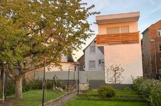 Wohnung mieten in 63512 Hainburg, Familienfreundliche 3-Zimmer-Altbauwohnung in Feldrandlage: Einbauküche, Stellplatz und Gartenanteil