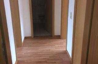 Wohnung mieten in Oranienstraße 29, 06844 Innenstadt, Modernisierte 2-Raum Wohnung in Dessau-Nord zu vermieten