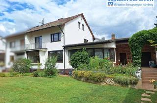 Doppelhaushälfte kaufen in 90530 Wendelstein, Großzügige Doppelhaushälfte mit großem Garten, 2 Einzelgaragen und Sauna