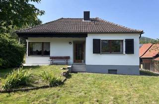 Haus kaufen in 97903 Collenberg, Wohnen im Grünen: EFH im Bungalowstil mit herrlich großem Grundstück!