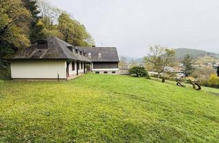 Haus kaufen in 66996 Erfweiler, Ehemaliges Schwesternwohnheim mit Panoramablick