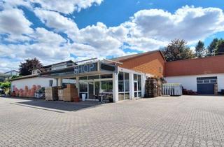 Gewerbeimmobilie kaufen in 55595 Wallhausen, Großzügige Halle mit 42 Parkplätzen, vielfältige Nutzungsmöglichkeiten, verkehrsgünstig gelegen