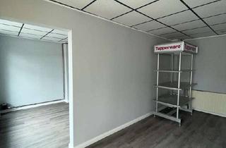Büro zu mieten in 25421 Pinneberg, Laden- oder Bürofläche mit großem Eingangsbereich – bezugsfrei ab August