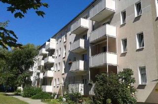 Wohnung mieten in Albrecht-Dürer-Straße 32, 06217 Merseburg, Gestalten Sie mit! 2 Zimmer-Wohnung im 1. OG mit Balkon in Merseburg