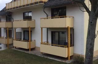 Wohnung mieten in Zu Den Teichen 97, 09366 Stollberg, Freundliche und gepflegte 2-Raum-Wohnung mit EBK in Stollberg/Erzgebirge